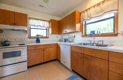 Duck House | Persimmon - Duck, Sanderling, Ocean View, 65 Yds to Beach, Community Pool, Tennis, Flex Stays