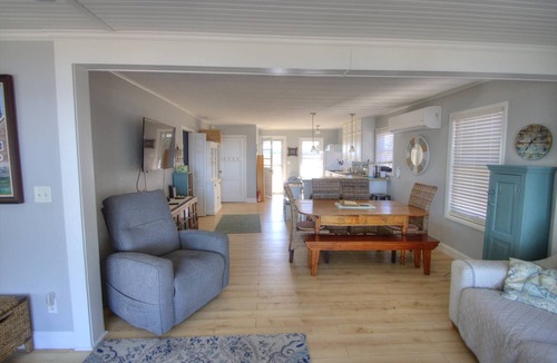 Milford Cottage | Pet-Friendly Bayfront Cottage | Serene Views, Wildlife, and Coastal Charm