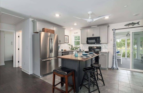 Tilghman House | Pet-Friendly Cottage on Tilghman Island | Minutes to St. Michaels