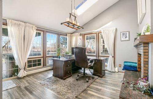 Denver House | Pet-Friendly Denver Getaway. Trail Access & Fast Wi-Fi