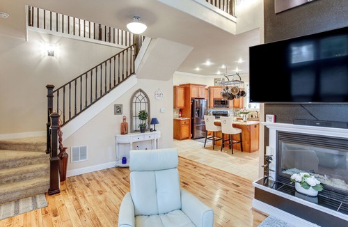 Central Oregon House | Pool, Hot Tub + Fire Pit: Family Home By U of O!