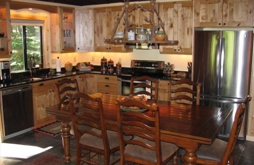Black Butte Ranch Cabin | Prime August Days Avail! Charming & Updated Black Butte Ranch Fairway Golf Home