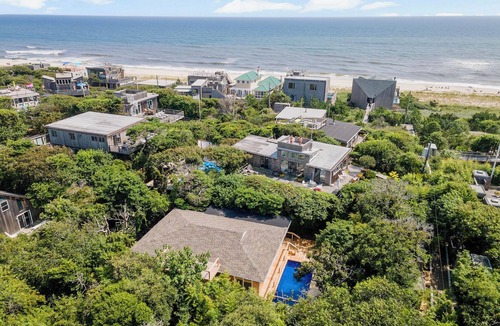 Fire Island Pines House | Pristine 7BR 4.5BA house w/heated Pool at Fire Island Pines 500' to ocean