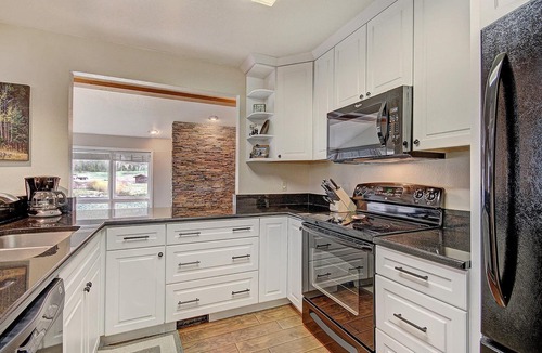 East Village at Copper House | Private Mountain Town home Pet Friendly - with Great Views! WD12