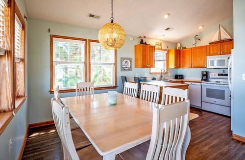 Kill Devil Hills House | Private pool, hot tub, quick walk to beach, great location in KDH 10% discount off 8/22 and 8/29