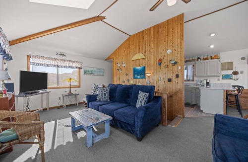 Carolina Dunes House | Private pool, hot tub, in Duck. 850 ft to beach! Pet Friendly!