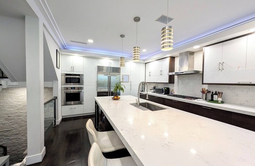 Edgewater House | Private Townhouse NYC/Metlife FIFA World Cup w/Roof Deck, Yard, Family Friendly