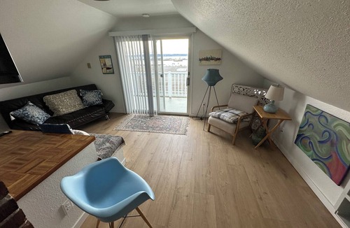 Everett Apartment | Quaint 1-bedroom apartment in pleasant Everett neighborhood