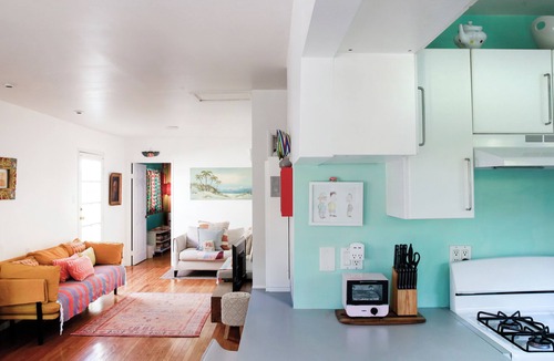 Del Rey House | Quaint and Sunny Beach Bungalow