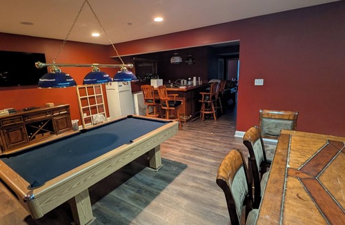 Millers House | Queen Suite w/Jetted Tub, Private Bath & Shared Theater and Gym