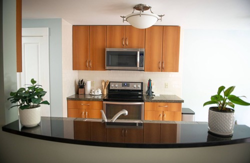 Westgate Condo | Recently Updated 2BD Condo in Edmonds WA - Great Location!