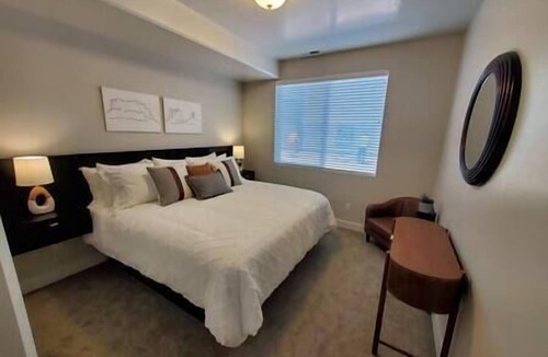 Richfield Apartment | Red Rock Suite - Castle Rock Condos