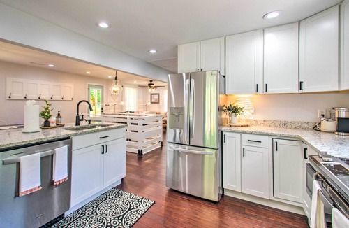 Afton Cottage | Relax at a peaceful farmhouse near Nelson 151 featuring three king bedrooms, a brand-new private hot tub, fire pit, and inviting gathering spaces—just minutes from wineries, breweries, hiking, and Blue Ridge adventures.
