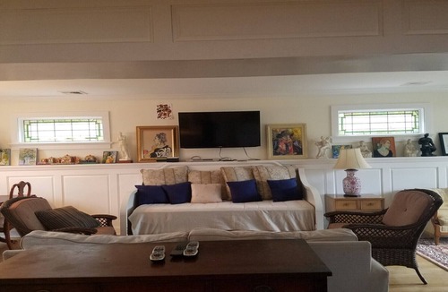 North Sea House | Renovated four bedroom home close to Southampton Village and Ocean Beaches.
