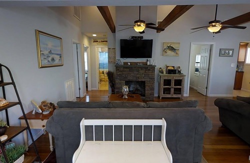 Long Beach House | Renovated Home 2 Blocks From Beach. Whole House Getaway In Long Beach!