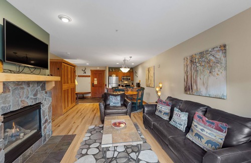 River Run Condo | River Run Condo Close to Gondola, Shops and Dining, Scenic Views from Balcony