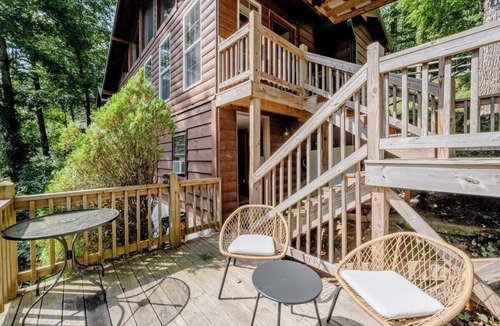 Raccoon Ridge Apartment | Riverfront Cozy Suite Convenient Location