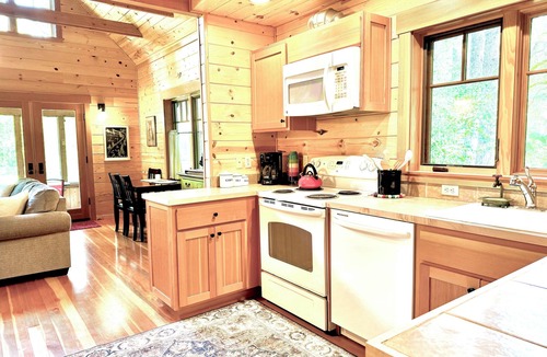 McKenzie Bridge Cabin | Riverfront Luxury Cabin #9 at The Log Cabin Inn