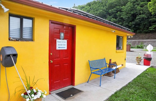 New River Cabin | Riverfront Safari Tent Near Virginia Tech
