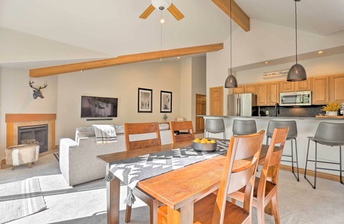 Willow Grove Condo | Riverfront Silverthorne Condo Near Skiing!