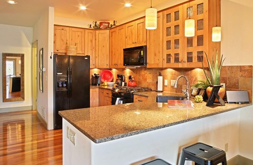 Salida House | Riverfront Townhome 4 blocks from Downtown Salida, 3 Balconies, 2 Ensuites