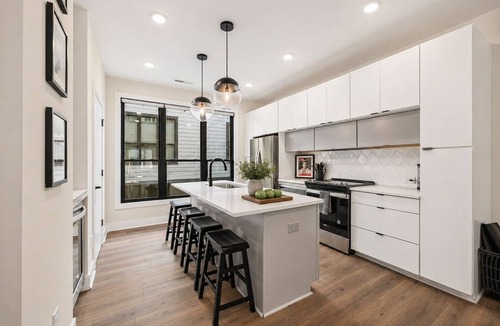 Charlotte House | Rooftop King Beds Near Light Rail & LoSo