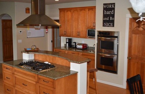 Chimacum House | Rowdy, Crazy, Fun - Calm, relaxing, Quiet. Come enjoy Blue Mountain Retreat.