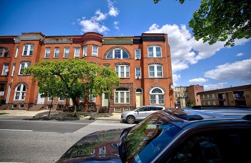 Downtown Baltimore Apartment | Royal Haven 2k SqFt Sleeps 6 Free St Prk