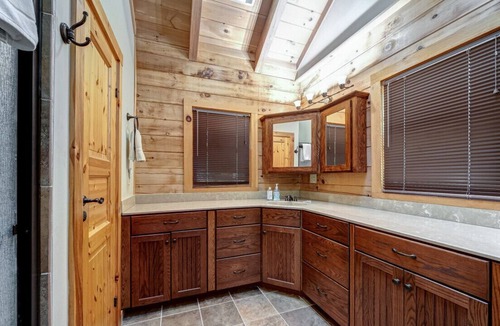 Great Cacapon Cabin | Rustic Mountain Escape w/ Hot Tub
