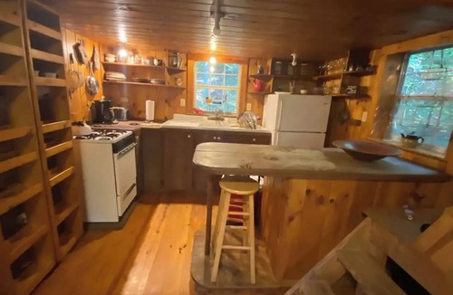 Cosby Other | Rustic Tiny Home farm stay minutes from rafting and the National Park