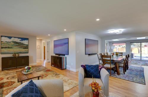 Barths House | Salisbury Guesthouse & Wellness Retreat w/Hot Tub