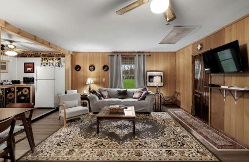 Points House | Serene Riverfront Cabin Haven near South Branch Potomac River in West Virginia