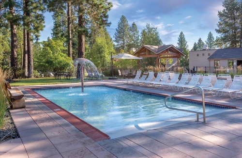 Bend Resort | Seventh Mountain Resort