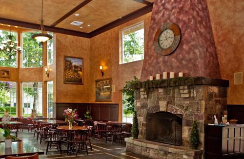 Silverton Hotel | Silverton Inn & Suites