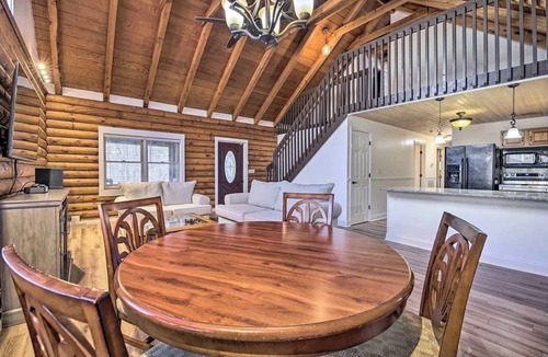 Gatlinburg Cabin | Smokey Mountain Hideaway