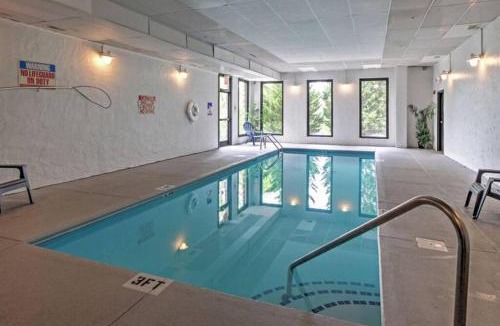 Pigeon Forge House | Smoky Mountain Retreat- Resort Cabin with modern amenities in the heart of PF