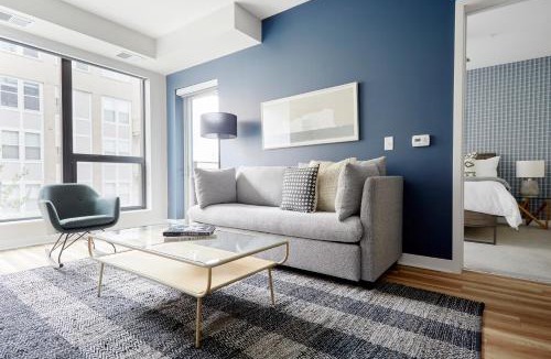 Uptown Apartment | Sonder at REVEL