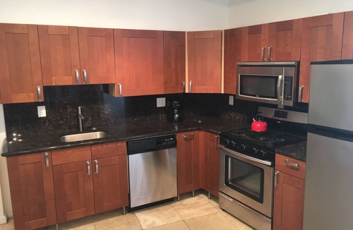 Northern Liberties Apartment | Spacious 2BR 2BTH Bi Level Apt with roof deck in the heart of Northern Liberties