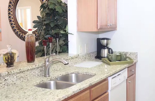 Lackey House | Spacious 4-bedroom townhome in peaceful Williamsburg with AC