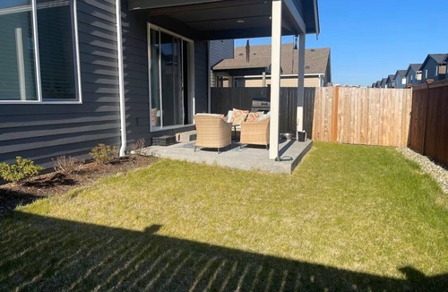 Smokey Point House | Spacious 5-bedroom house in awesome Marysville with AC