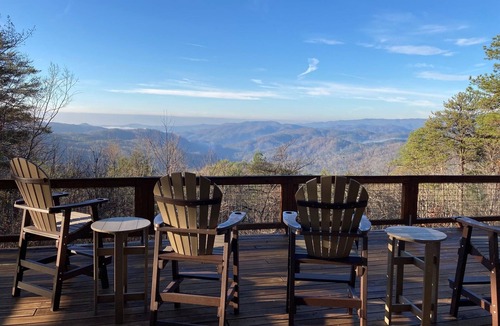 Brevard House | Spacious 5-BR House with Long Range Views of Mtns. & Lake Jocassee,Near Brevard!