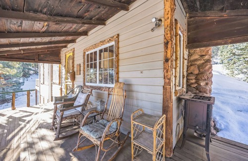 Green Mountain Falls House | Spacious 5-bedroom house in serene Green Mountain Falls with AC, WiFi