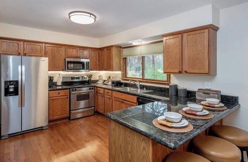 Apple Valley House | Spacious 5bed 2bath home