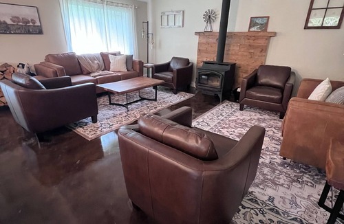Arlington Other | Spacious 9-bedroom farmhouse and Event barn in enchanting Arlington