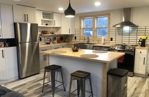 Riverside House | Spacious Barn House in Painted Post