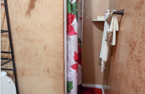 Queens Apartment | Spacious Cozy Studio 5-Min Walk to LIRR