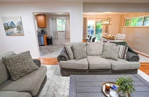 Littleton House | Spacious & Quiet Home Near DeKoevend Park