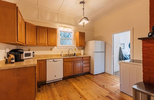 Corinth Cabin | Spacious Waterfront Cabin with Private Dock Near Lake George & Saratoga Springs, Corinth, NY
