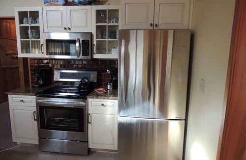 Southern Shores House | Splash in a new pool or chill at the beach but don't sit in Traffic!