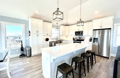 Carova Beach House | STEPS FROM THE WATER! BEAUTIFUL NEW HOME IN THE HEART OF 4x4 WILD HORSE CAROVA